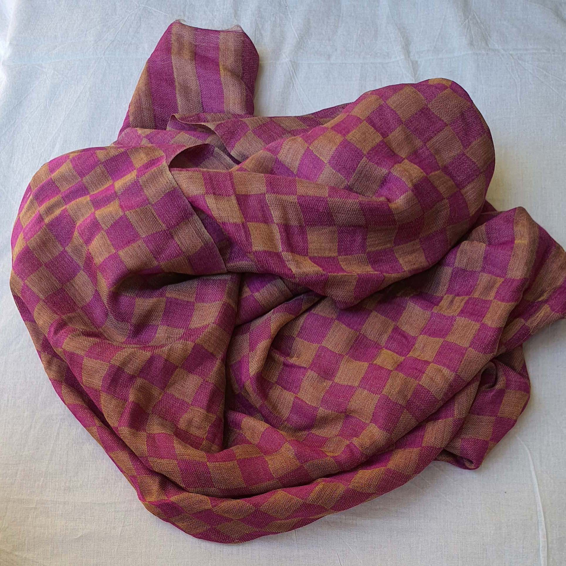 Women Pashmina Stole Checkered Gulabi