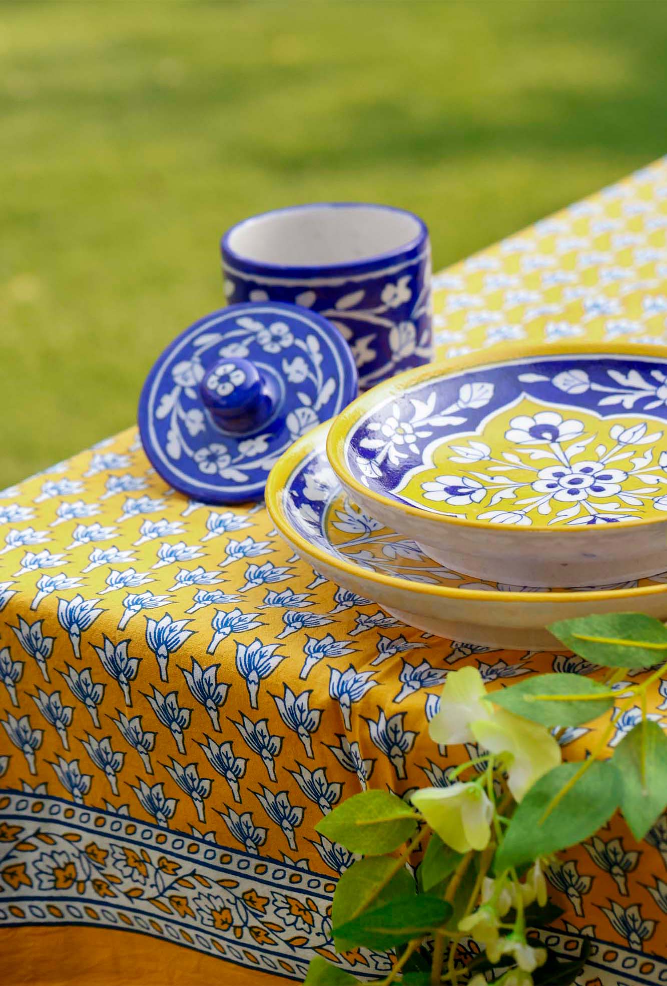 Table Cover Lotus Yellow