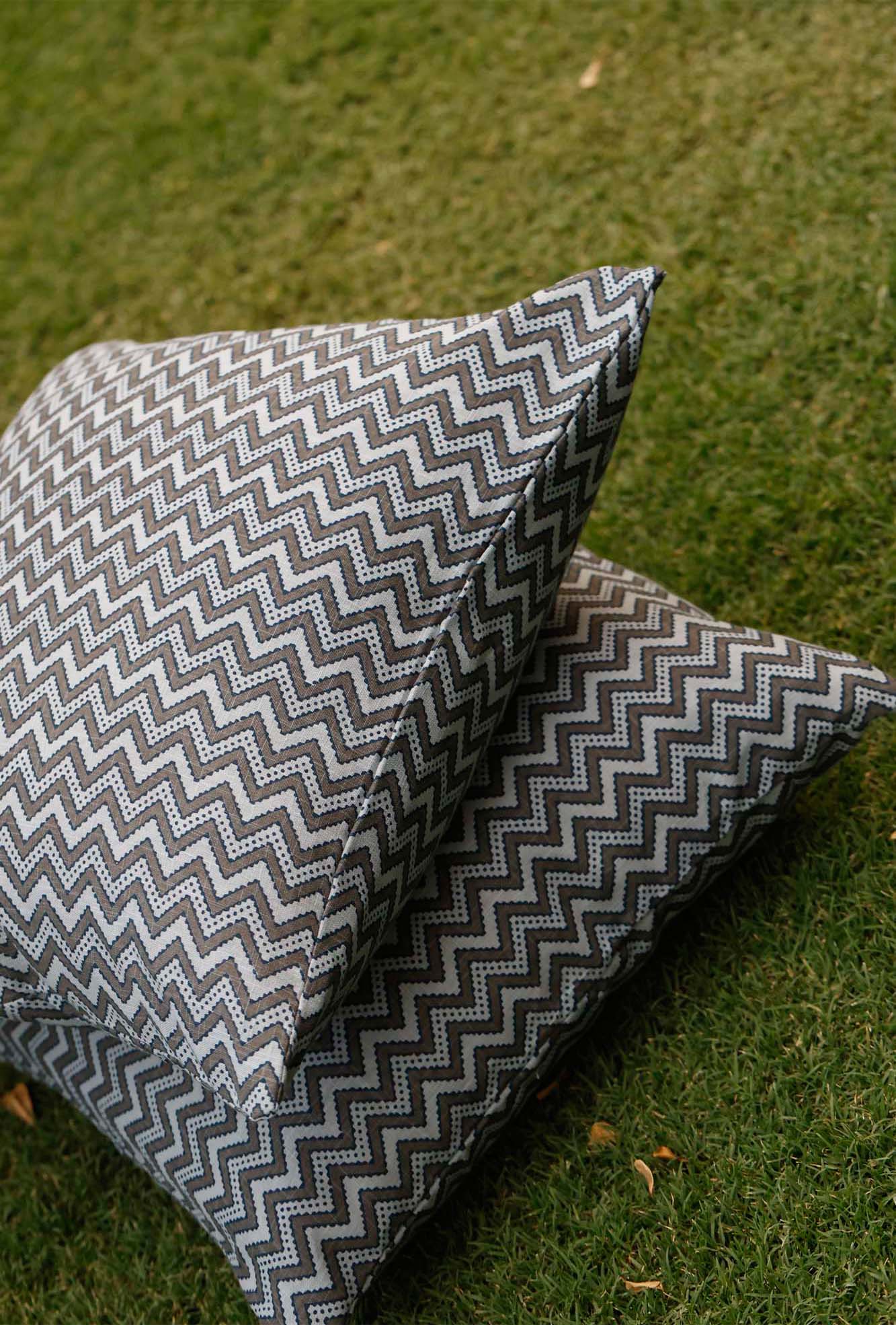 Cushion Cover Grey Zigzag