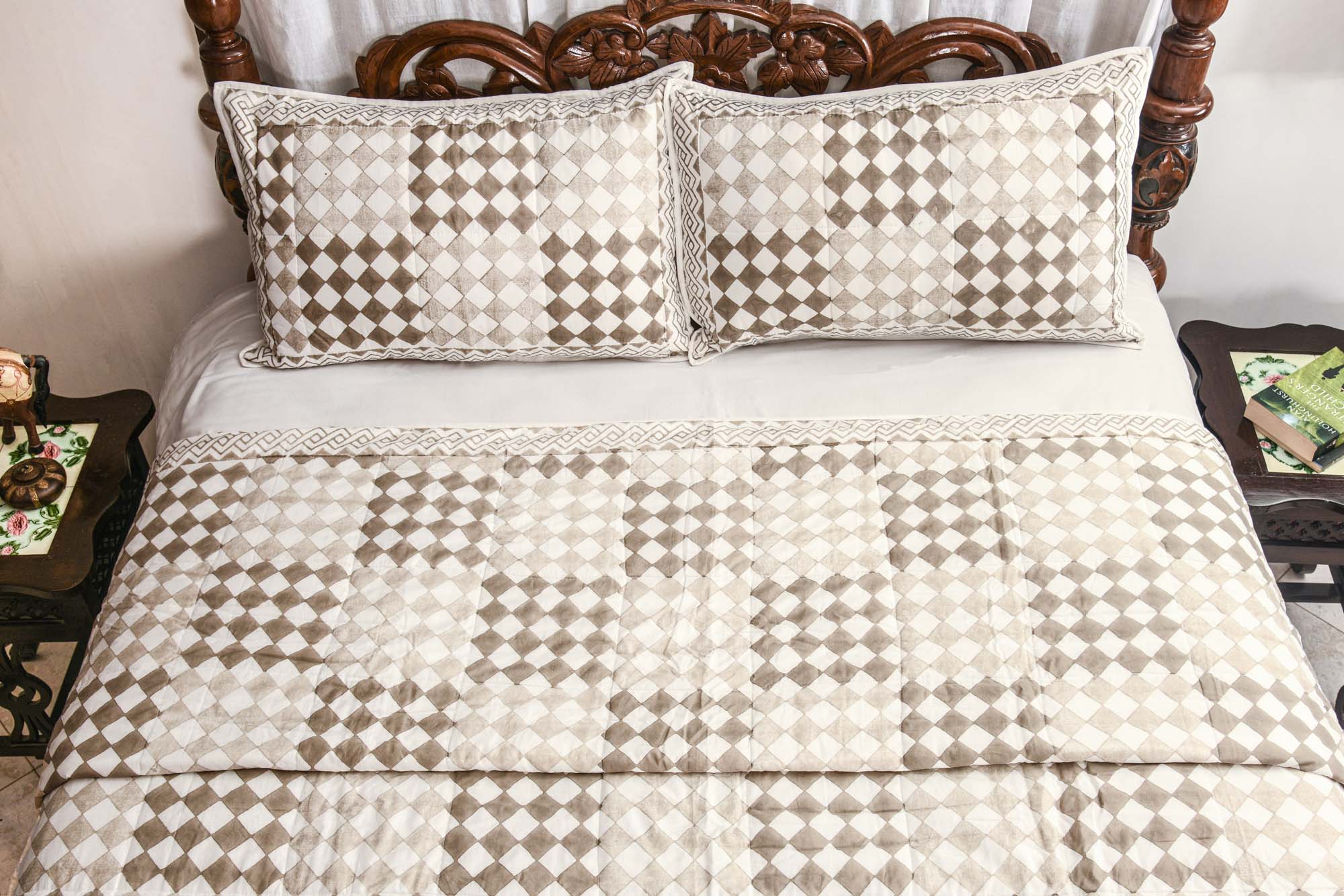 Golden Geo-diamond Quilted Bedcover