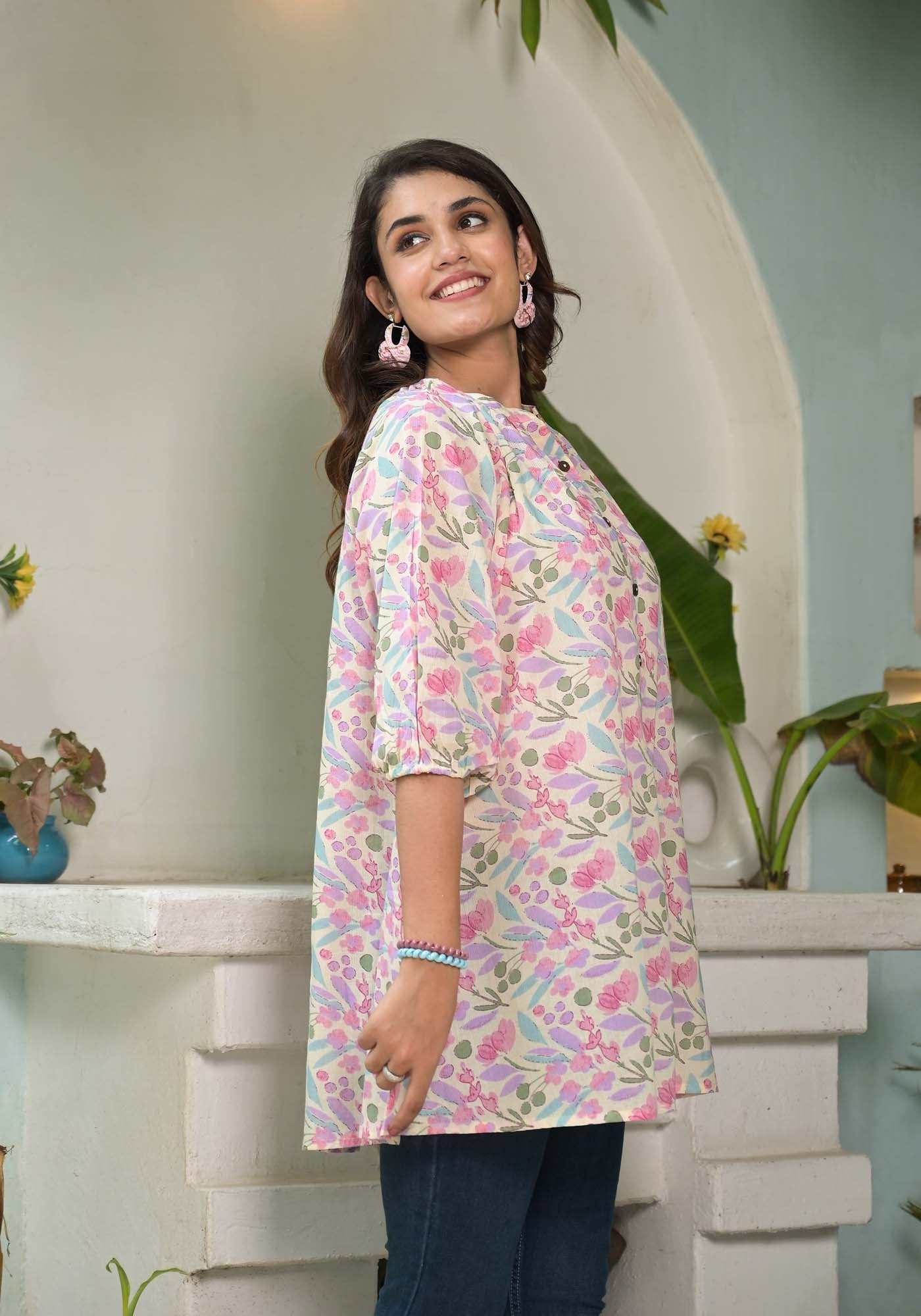 Top Mallika Floral Jaal