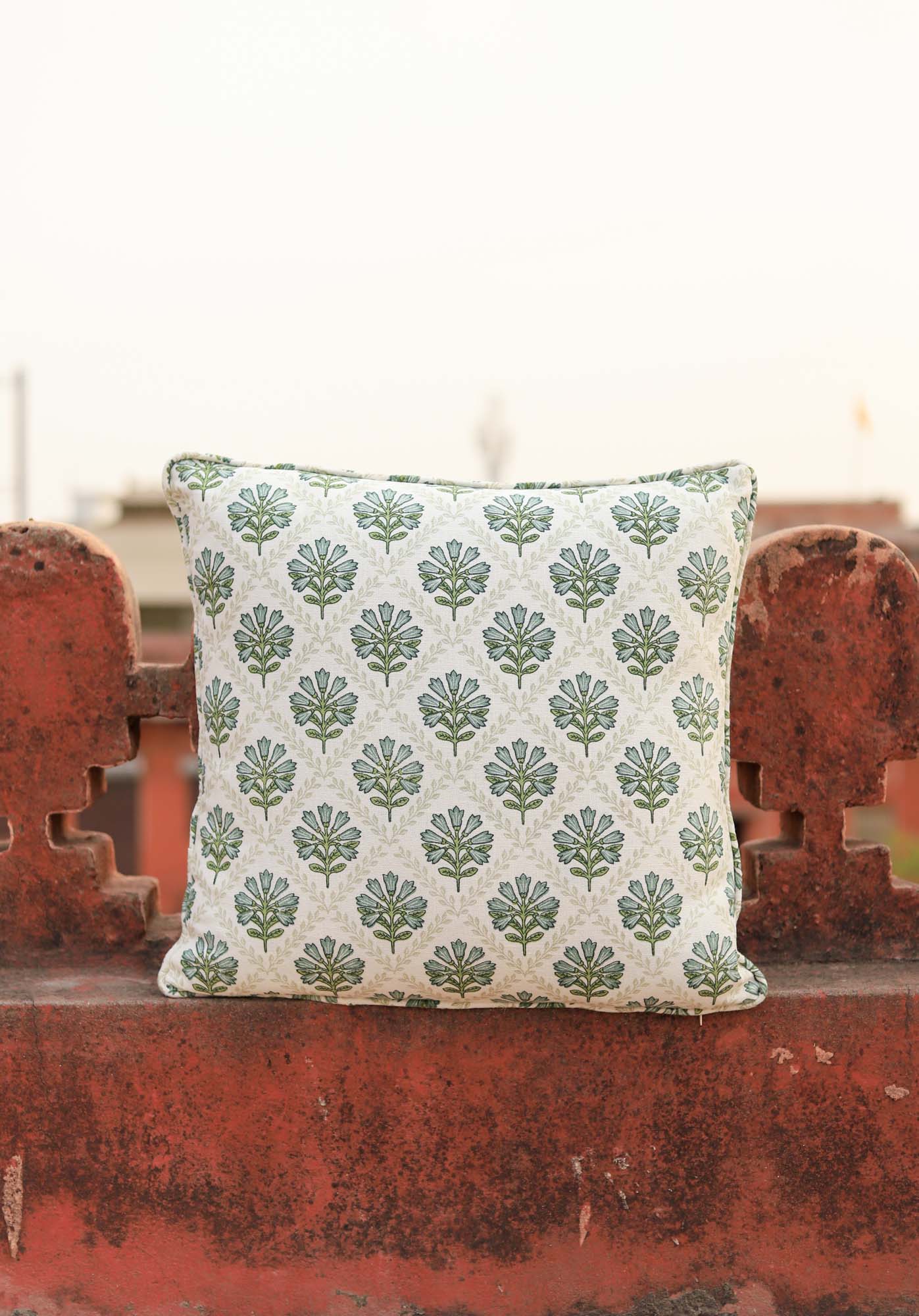 Cushion Cover Green Leaf