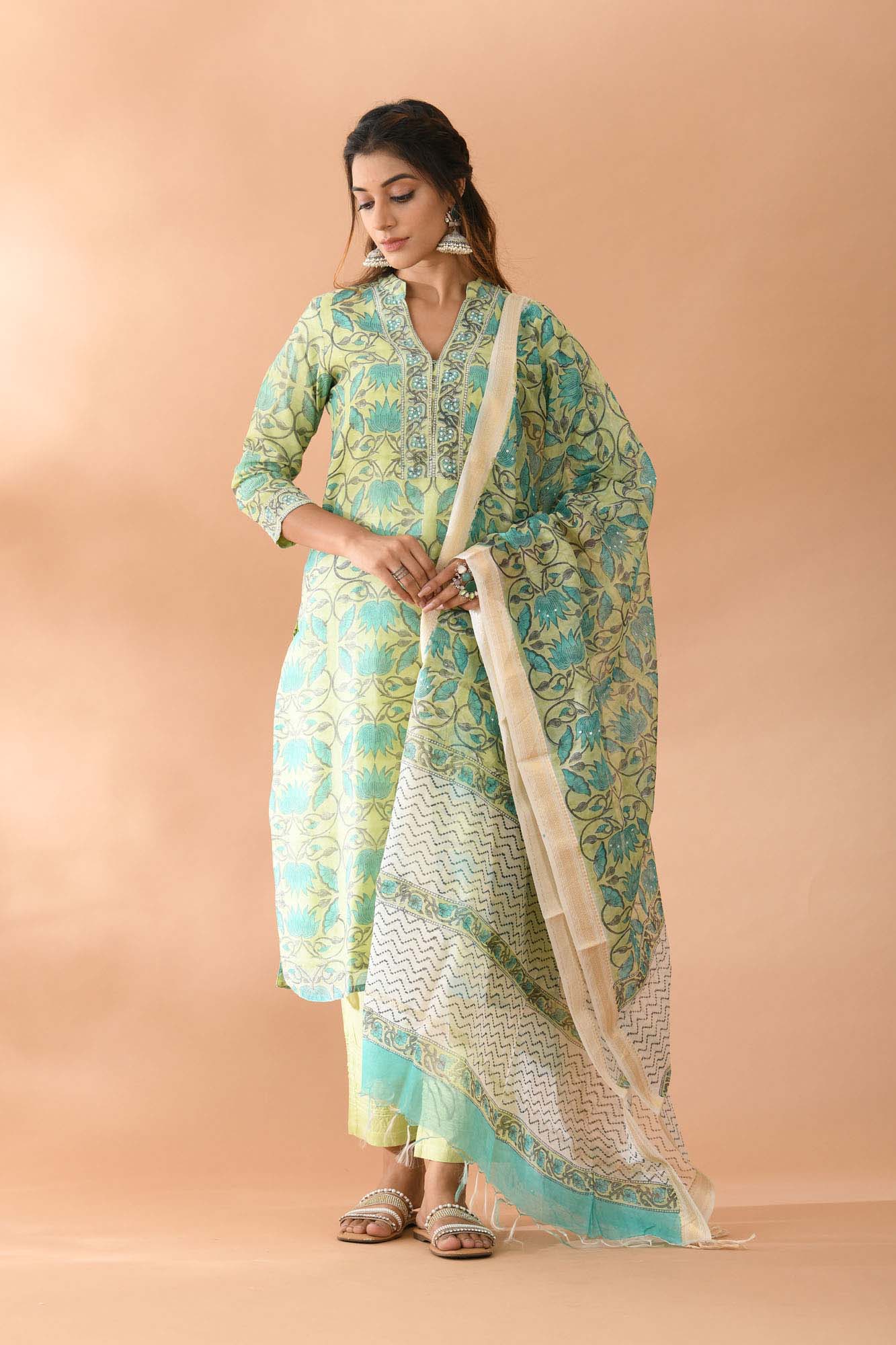 Suit Set of 3 Women Green Lotus