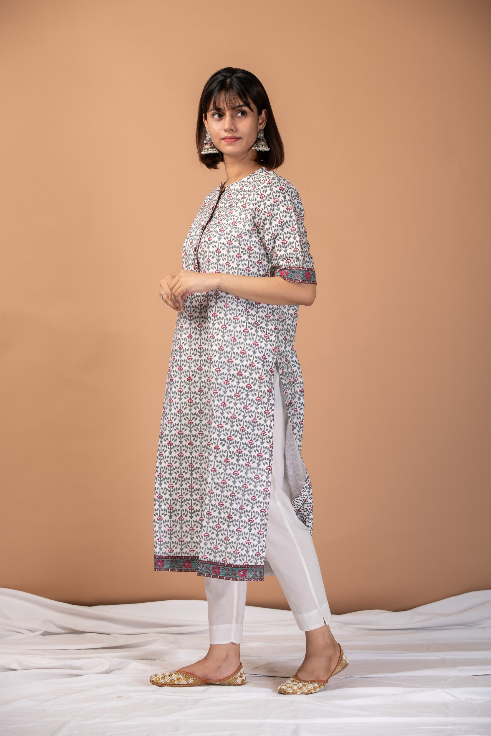 Suit Set Women Set of 3 Chanderi Grey